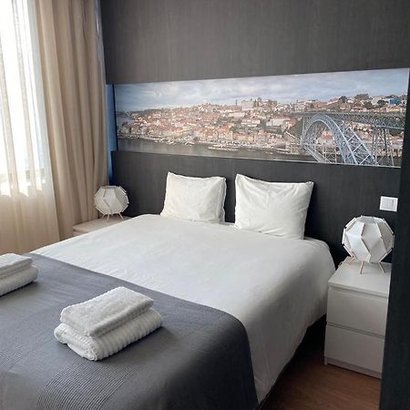 411 Gale Center Apartamento Wi-Fi, Estacionamento 포르투 외부 사진